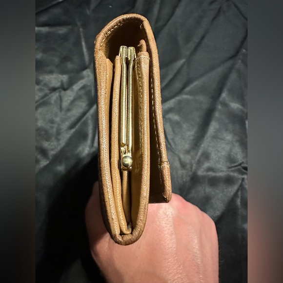 Celine Long Wallet Purse Macadamia Beige Super Clean authentic $1200.00 retail - Picture 11 of 14